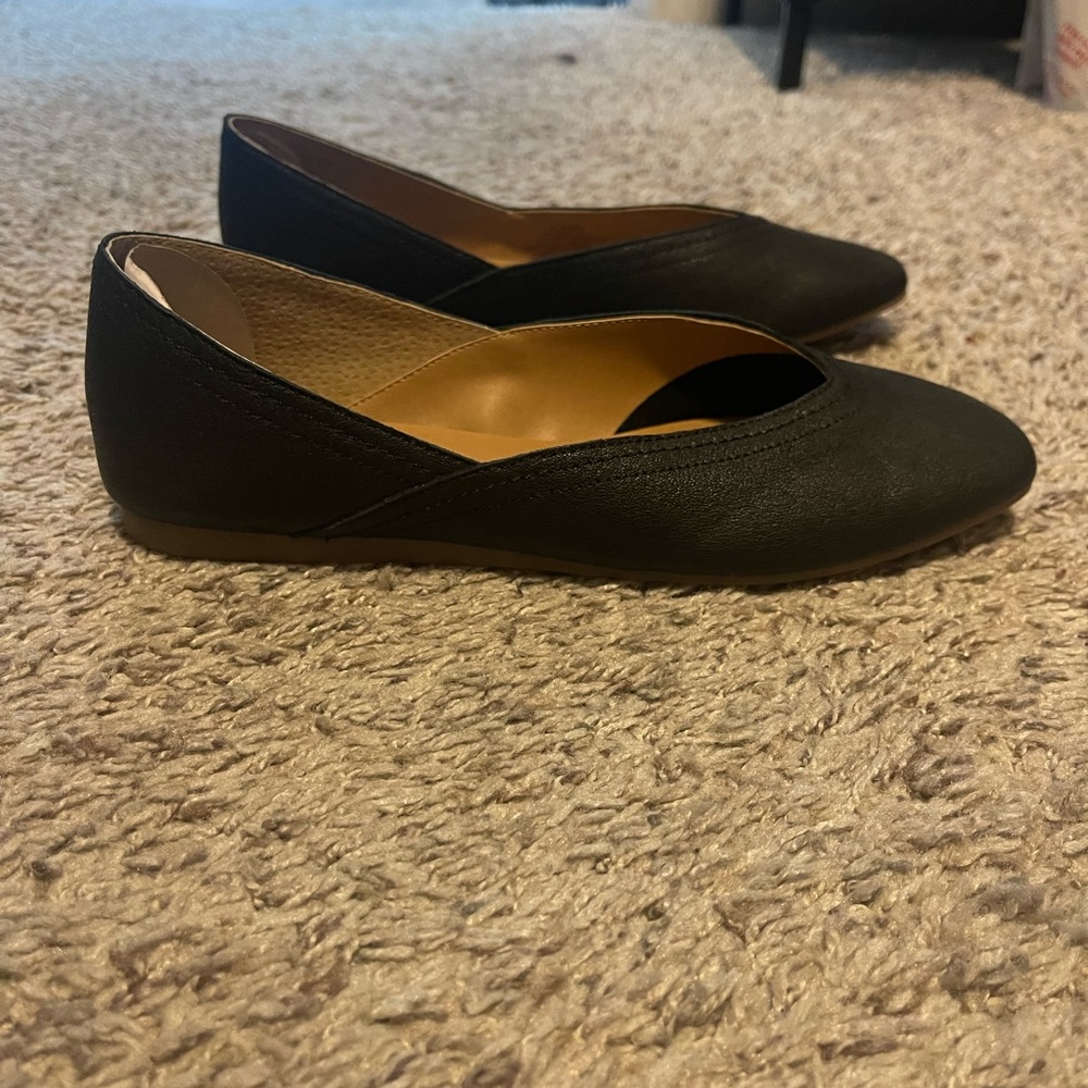 Lucky brand black flats